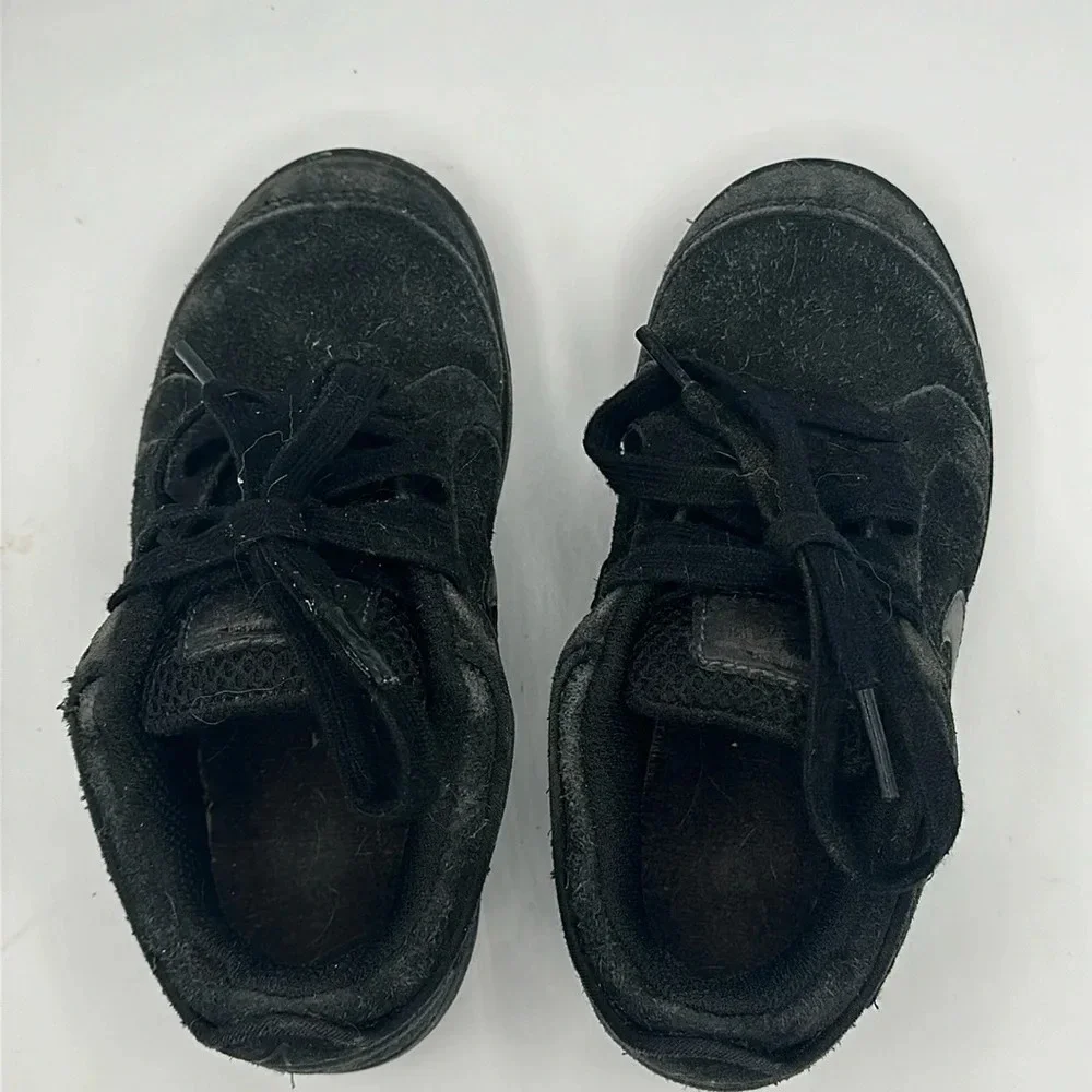 kids black suede & leather Nike Paul Rodriguez shoes size 11C